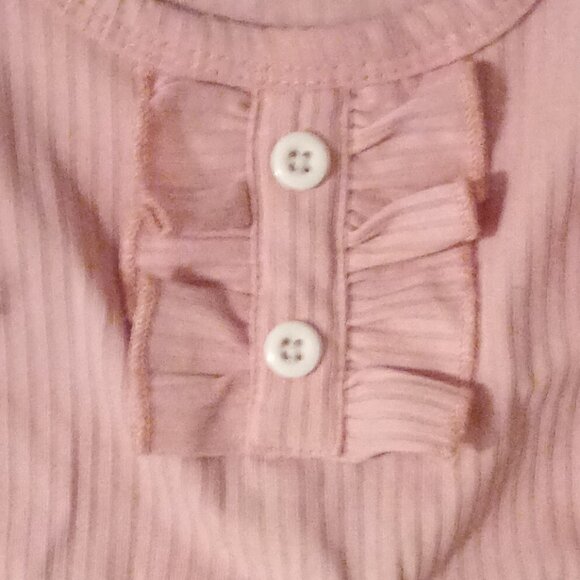 Pink long sleeve onesie - Picture 4 of 5